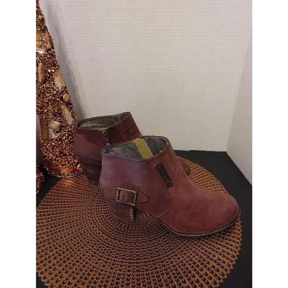 Caterpillar Leather Booties - Picture 2 of 6